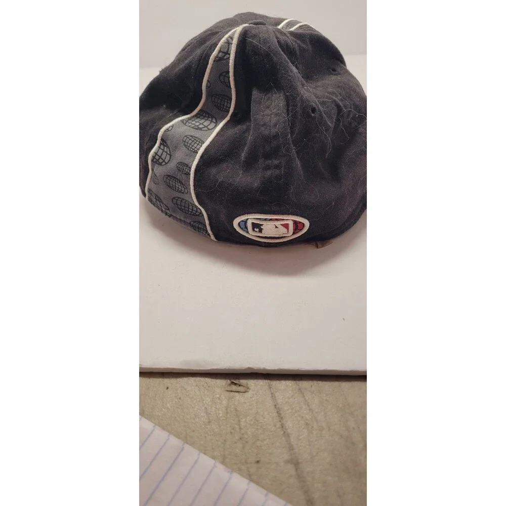 St Louis Cardinals Hat Cap Fitted One Size MLB Baseball World Series 2006 New Er